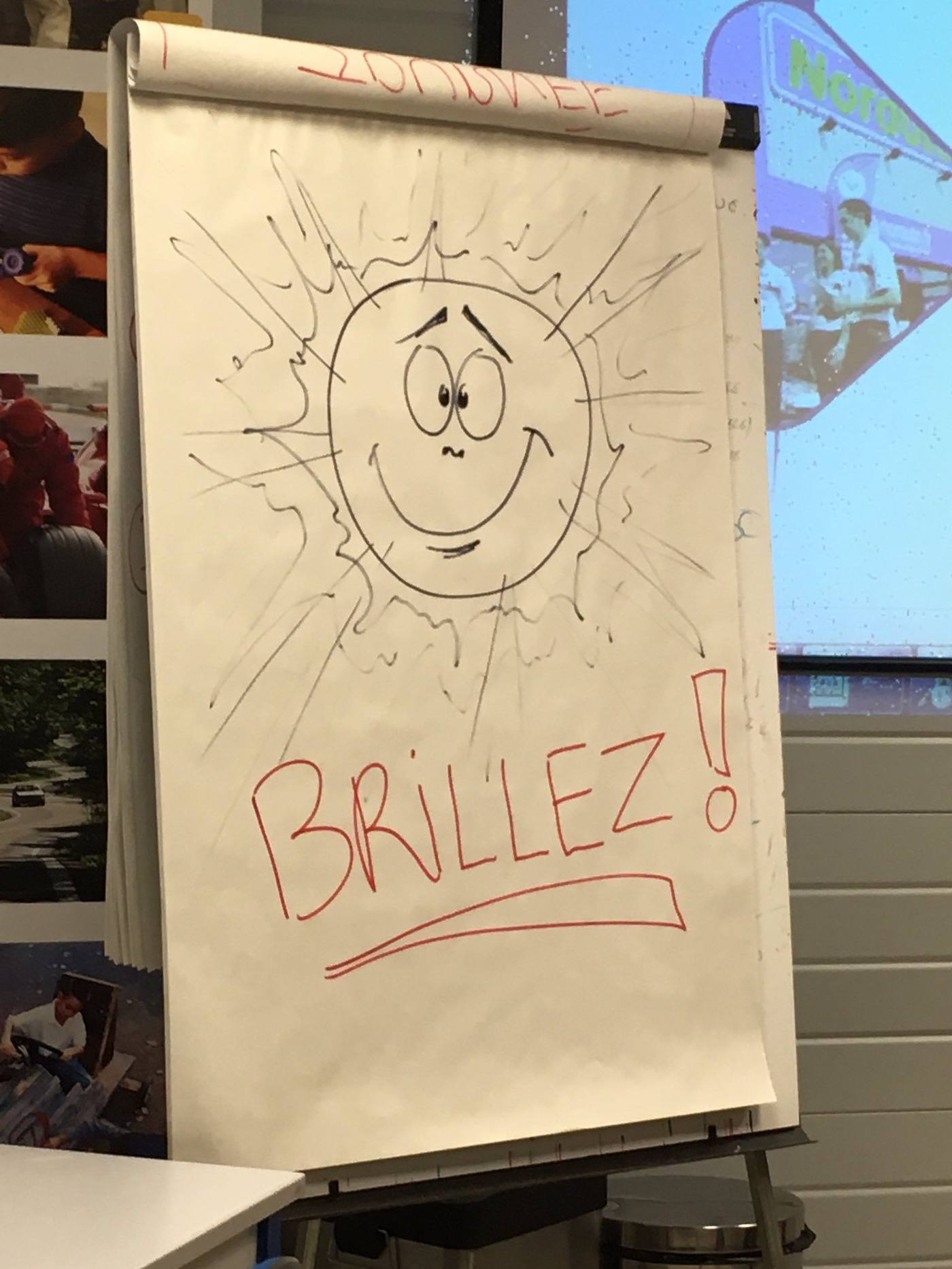 Animation visuelle — paperboard Brillez